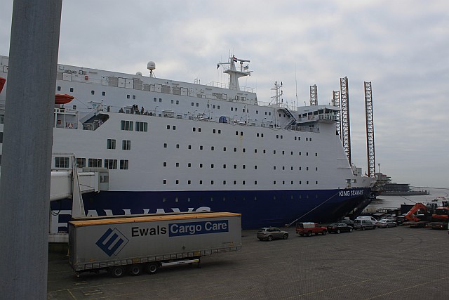 DFDS Seaways has two vessels on this 16-hour route. Our sailing is operated by the King Seaways, built in Bremerhaven in 1987. It has been sailing on this route since 2006.