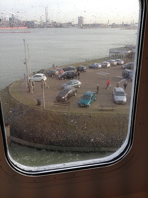 But after a good night's rest and a good breakfast the port of IJmuiden comes quickly into view. The car is parked only meters from the terminal, so after deboarding we are back on the road in minutes.