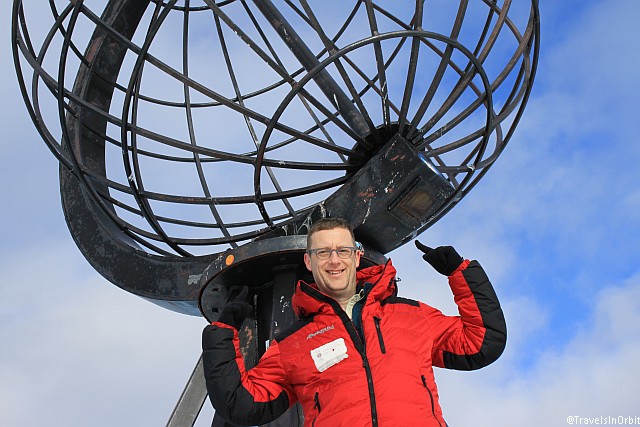 When you arrive before the Hurtigruten buses, you can actually stand alone underneath the globe!